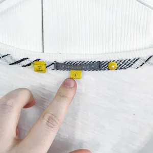 Little Yellow Button Anthropologie White Striped Mixed Media Top Lagenlook Artsy thumbnail 3