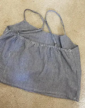 Crop Top thumbnail 3