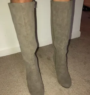 Tan:Olive Wedge Boots Size 9 thumbnail 7