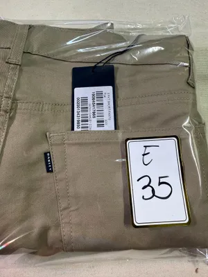 Oakley NWT Men’s Khaki Pocket Shorts  thumbnail 13