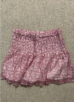 Boutique mini skirt thumbnail 2