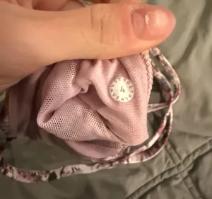 Lululemon Sports Bra thumbnail 3