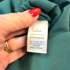 NWT - Lulus Bonafide Babe Emerald Satin Sleeveless Ruched Midi Dress!- Size S thumbnail 5