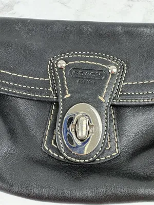 *Coach Vintage Legacy Turn-Lock Black Leather Wristlet Y2K 2000s thumbnail 3