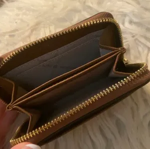 Michael Kors Wallet thumbnail 3