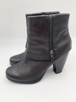 B.O.C. Born Concept Ankle Boots Size 9 Black Leather Foldover Cuff Side Zipper thumbnail 4