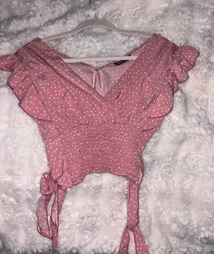 SheIn NWOT Dusty Pink Ruffled Polka Dot Top thumbnail 1