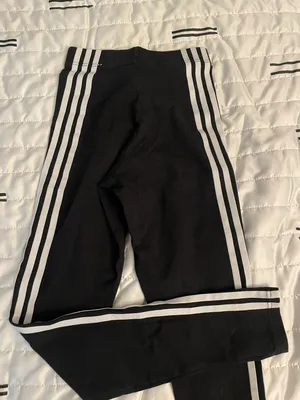 Essential Linear Leggings thumbnail 5