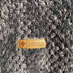 W135. Columbia grey fleece jacket with zipper pockets thumbnail 2
