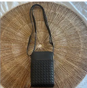 Black crossbody bag thumbnail 2