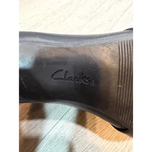 Clarks Kataleyna Sol Women's 8.5 M Black Leather Pointed Toe Ankle Boots thumbnail 9