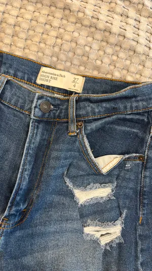 Abercrombie High Rise Shorts Size 27 thumbnail 2