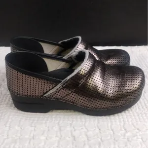 Dansko Women's Silver Shoes/Clogs/Slip-ons Size 41 SKU 3339 thumbnail 4