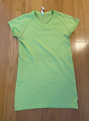 lululemon athletica Lime Short Sleeve Swiftly Tech Tee thumbnail 1