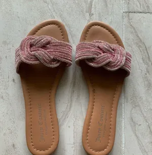 Juicy Couture pink sandal thumbnail 4