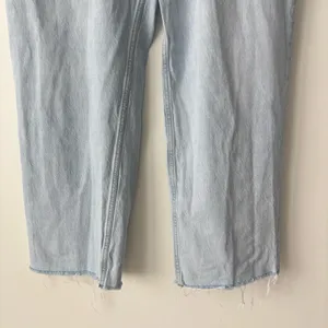 Abercrombie & Fitch The Loose High Rise Jeans Light Wash Raw Distressed Hem thumbnail 3