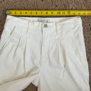 Abercrombie The 80’s Mom Jeans Ultra High Rise size 8 / 29 thumbnail 3