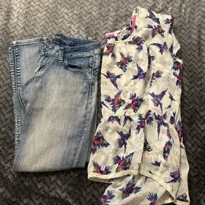Jeans and top bundle thumbnail 1