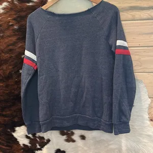 Alternative Apparel Gray Sweatshirt with Red and White Accents Size Large thumbnail 4