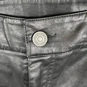 Free People Sasha‎ Kick Flare Faux Leather Pants Womens Size 4 Black Bikercore thumbnail 8