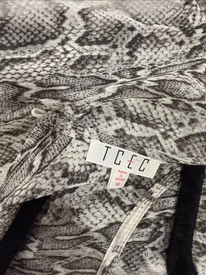 TCEC Snake-Print Tiered Blouse - Black & White thumbnail 2