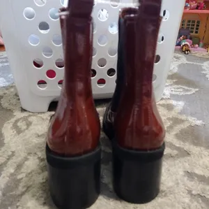 NEW Gianni Bini Banks Crinkle Patent Double Gore Square Toe Booties thumbnail 3