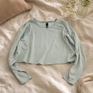 Hyphen Los Angeles Sage Green Cropped Long Sleeve Top M thumbnail 3
