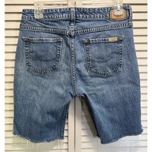Levi's Misses Cutoff Denim Jean Shorts Med Wash Size 8 Mid Rise Raw Hem‎ Zip thumbnail 5