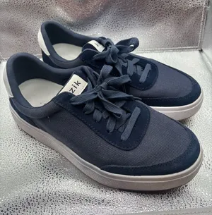 Kizik Prague Dusk Blue Canvas Sneakers Unisex M 6/ W 7.5 Slip On Hands Free Shoe thumbnail 1