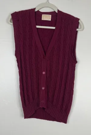 Vintage‎ Pendleton 100% Pure Wool Button Front Maroon Sweater Vest Size Medium thumbnail 1