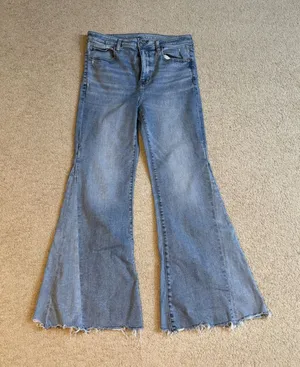 American Eagle Jeans thumbnail 1