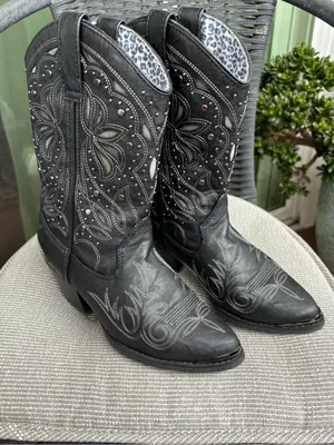 Cheyenne Women's Black Western Studded Heeled Boots Size 6.5 thumbnail 9