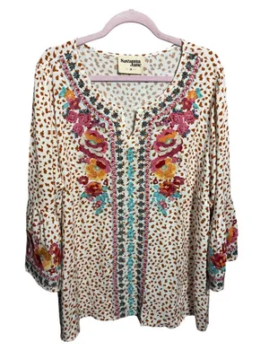Savanna Jane Boho floral embroidered flare sleeve top size 1X thumbnail 1