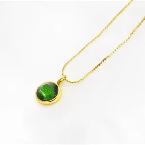 Emerald Gem Necklace Green thumbnail 3