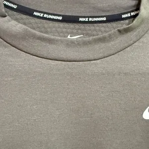 Nike Running Dri-FIT Grey Long Sleeve Top Thumbholes Large Gorpcore Active Life‎ thumbnail 11