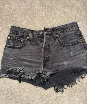 Levi jean shorts Black Size 26 thumbnail 2