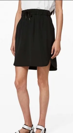 Lululemon On The Fly Skirt In Black Size 6 thumbnail 1