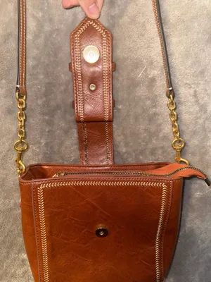 Vintage Style Brown Faux Leather Structured Crossbody Bag with Stitching Details thumbnail 7
