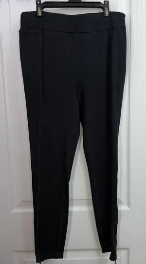 Fabletics black‎ ankle zip tummy control pocket stretch active athletic leggings thumbnail 1
