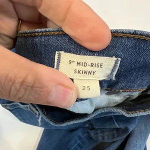 Madewell 9" mid Rise Skinny Jeans Size 25 Medium Wash thumbnail 5
