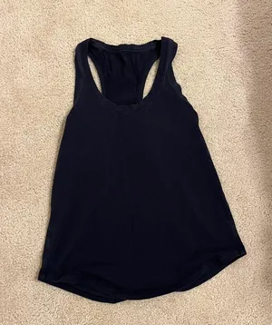 Lululemon love tank top thumbnail 3