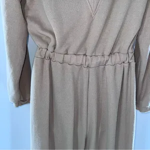 WinWin Refuge Tan Textured Knit Fabric Long Sleeve Jumpsuit w/Deep V Back-Sz S thumbnail 8