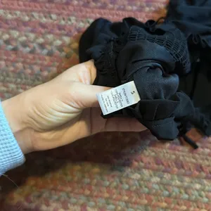 Papaya Sexy Black Ruched Lace Up Cap Sleeve Crop Top thumbnail 6