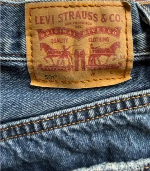 Levi’s 501 Shorts thumbnail 3