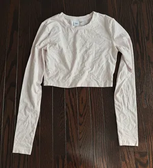 Aritzia TNA Pink Long Sleeve thumbnail 1