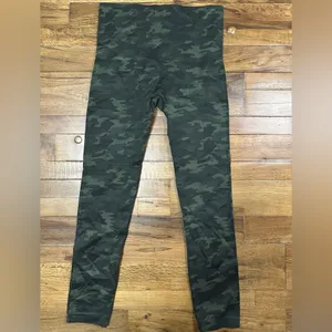 Spanx Look at Me Now High-Rise Green Camo Leggings 1X thumbnail 3