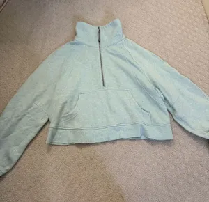 Lululemon scuba thumbnail 1