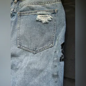 PacSun Black Rose Embroidered Distressed Women's Mom Denim Jeans SZ 29 Brand New thumbnail 13