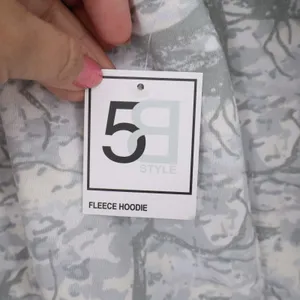 5B Style Hoodie Womens M Fleece Pullover Grey White Tree Camo Print New thumbnail 3
