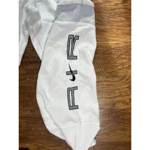 Nike Air Women’s oversized loose fit joggers XL white and gray with swoosh New thumbnail 6